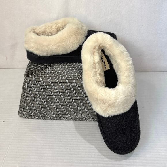 Dearfoams Women's Slippers Size 9-10 Wool Blend Memory Foam Indoor Outdoor - Picture 1 of 6